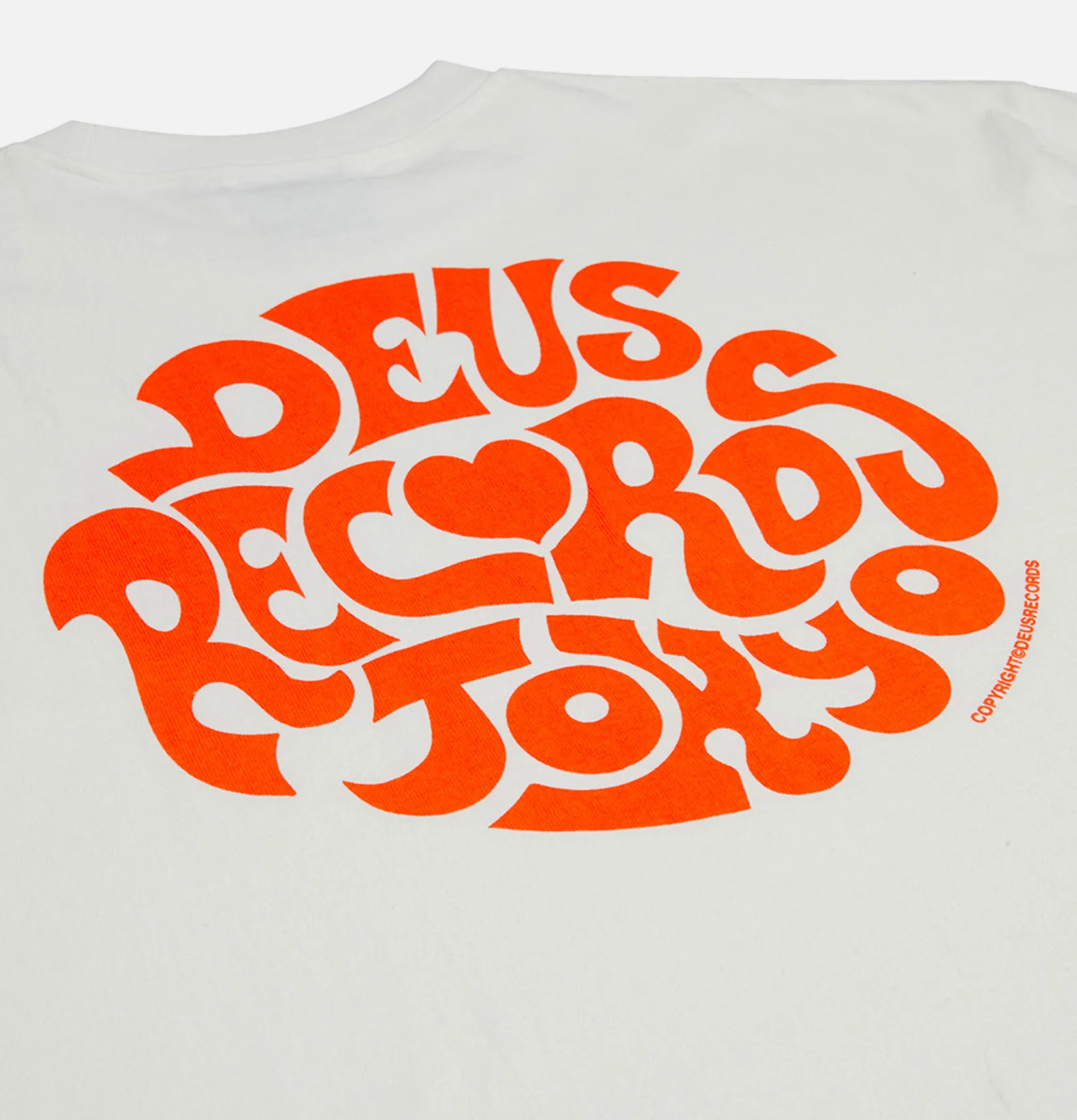 DEUS T-shirts<Paradigm Tee Vintage White